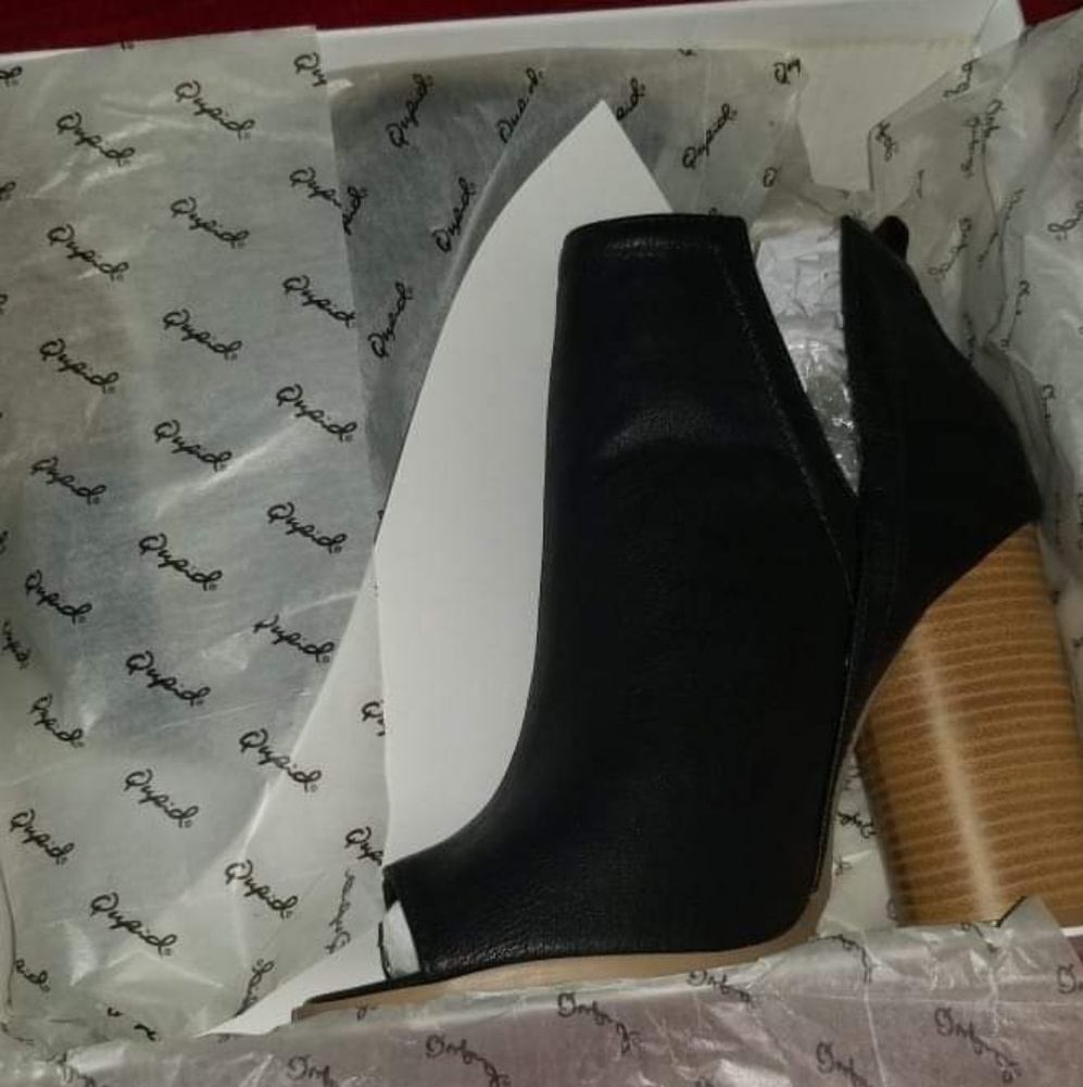 Black heels